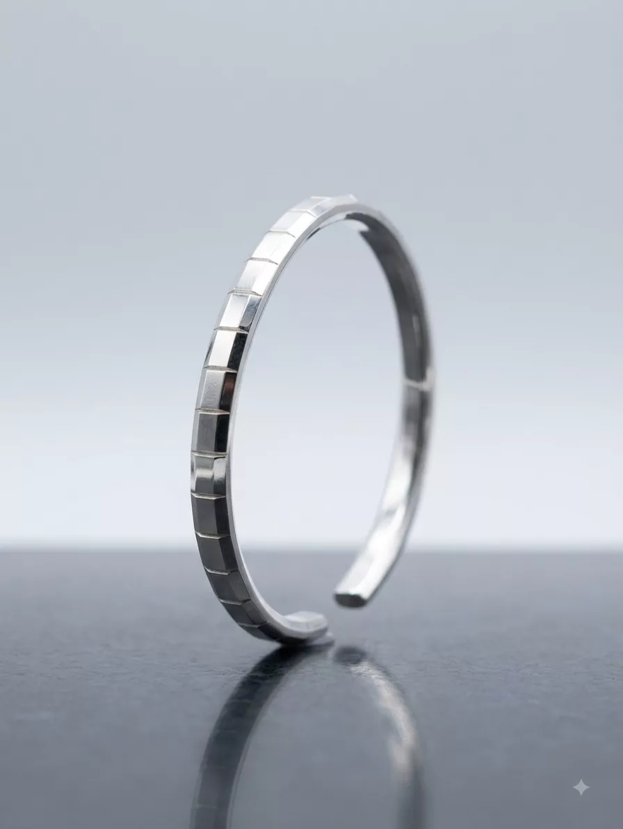 Faceted Segment Cuff in silver