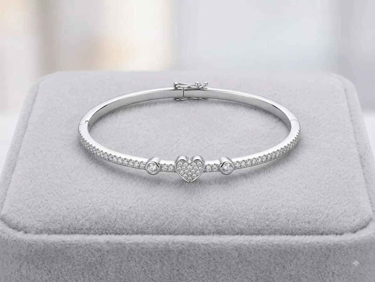 Pave Heart Bangle in silver