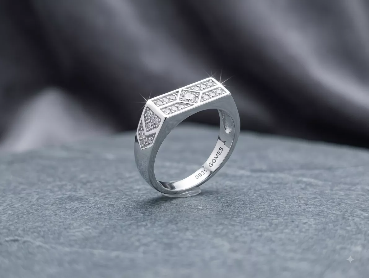 Geometric Pave Bar Ring in silver