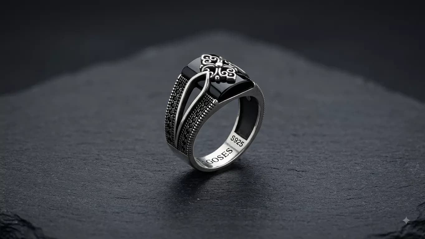 Noir Filigree Cross Ring in silver